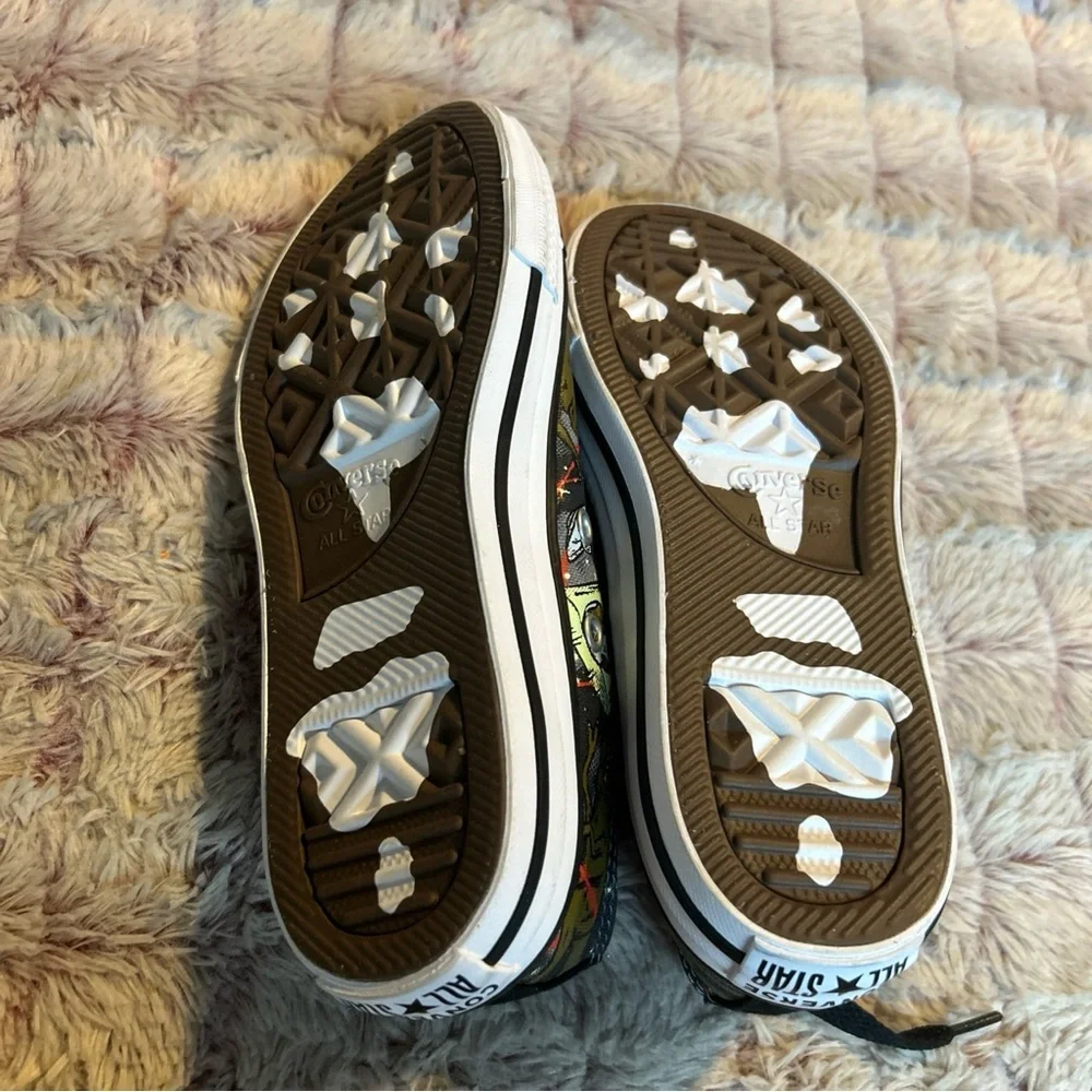 Converse out of space Dinosaur Sneakers size 1